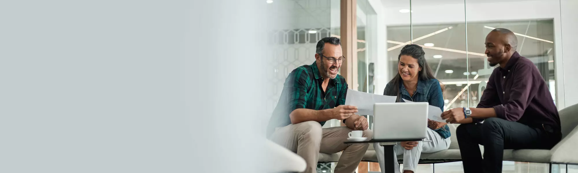 Cabinet Connecté : Avancez avec confiance grâce à des solutions innovantes et un réseau mondial et d'experts